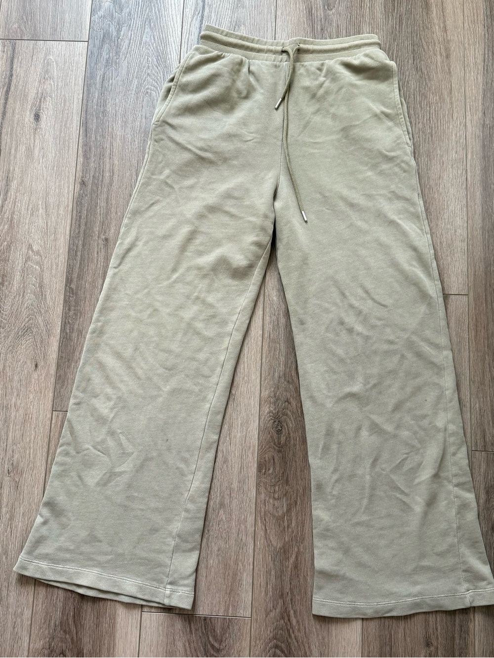 Zara Wide Leg Drawstring Sweatpants - Light Olive size Medium